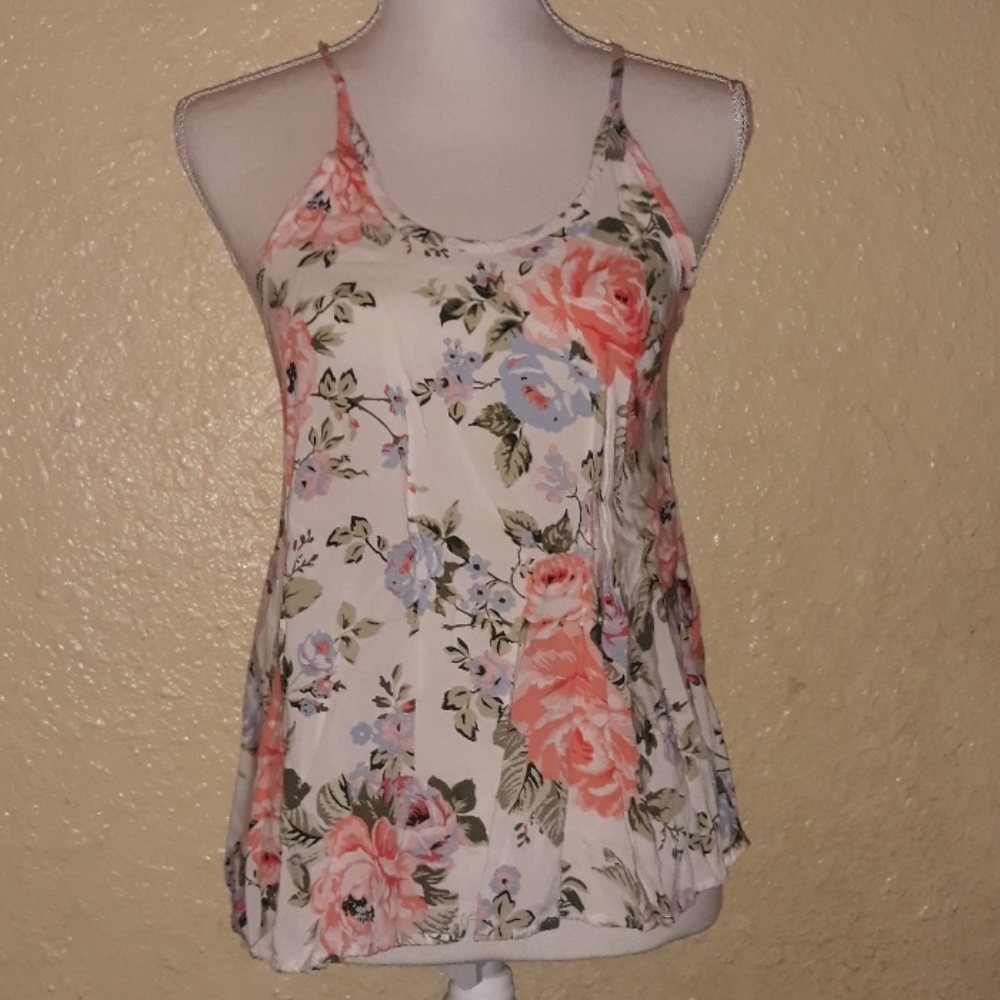 Love Spell floral tank top size Medium